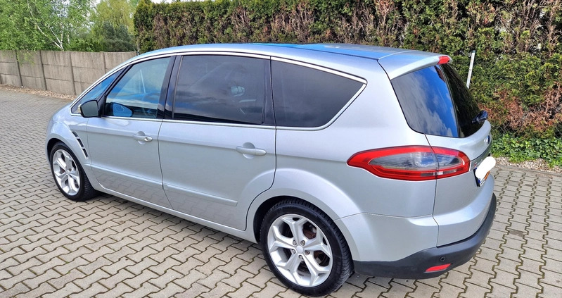 Ford S-Max cena 33900 przebieg: 232000, rok produkcji 2012 z Gniezno małe 232
